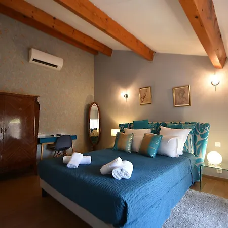 U N'antru Versu Mini-hôtel 3*