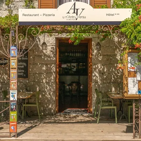 Mini-hôtel U N'antru Versu 3*