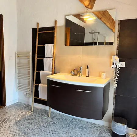 Värdshus U N'antru Versu San-Gavino-di-Carbini