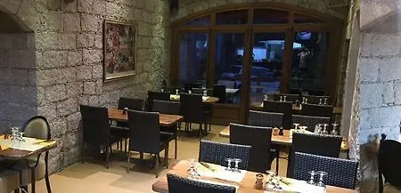 U N'antru Versu 3* San-Gavino-di-Carbini