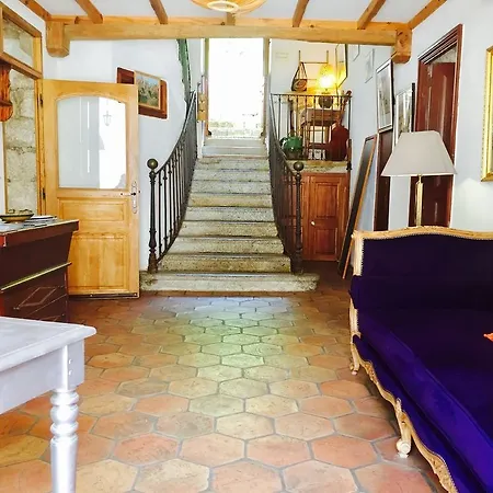 U N'antru Versu Värdshus San-Gavino-di-Carbini