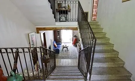 Värdshus U N'antru Versu 3*