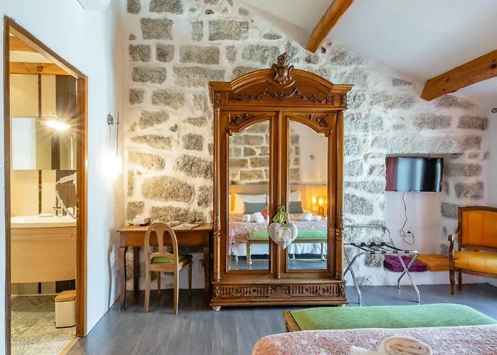 Mini-hôtel U N'antru Versu 3*