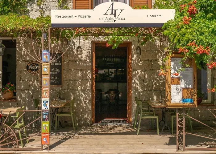 Mini-hôtel U N'antru Versu 3*