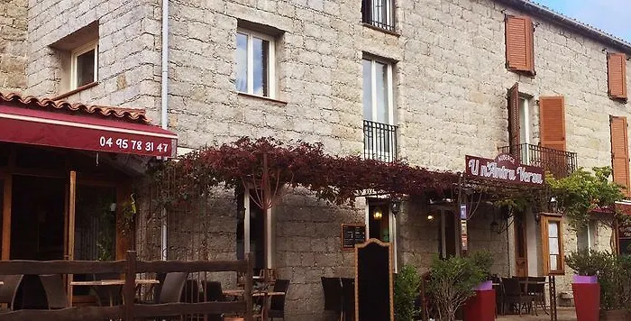 Mini-hôtel U N'antru Versu 3*